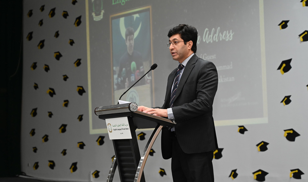 Consul General Attends Graduation Ceremony of ELPS Dubai 2 Hussain-Muhamad-CG-Pakistan