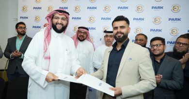 Park Group Signs Landmark Partnership with EHSAN AL QURASHI CHAIRMAN OF ABDUL SAMADAL QURASHI for Makkah Project (Image Credit: Supplied)
